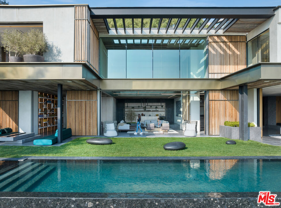 MLS #25575637 image #2