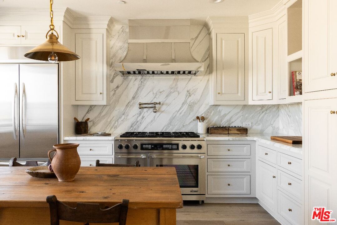 MLS #25577445 image #18