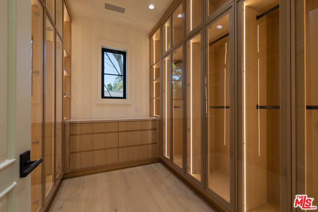 MLS #25578051 image #13