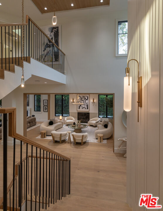 MLS #25578051 image #2