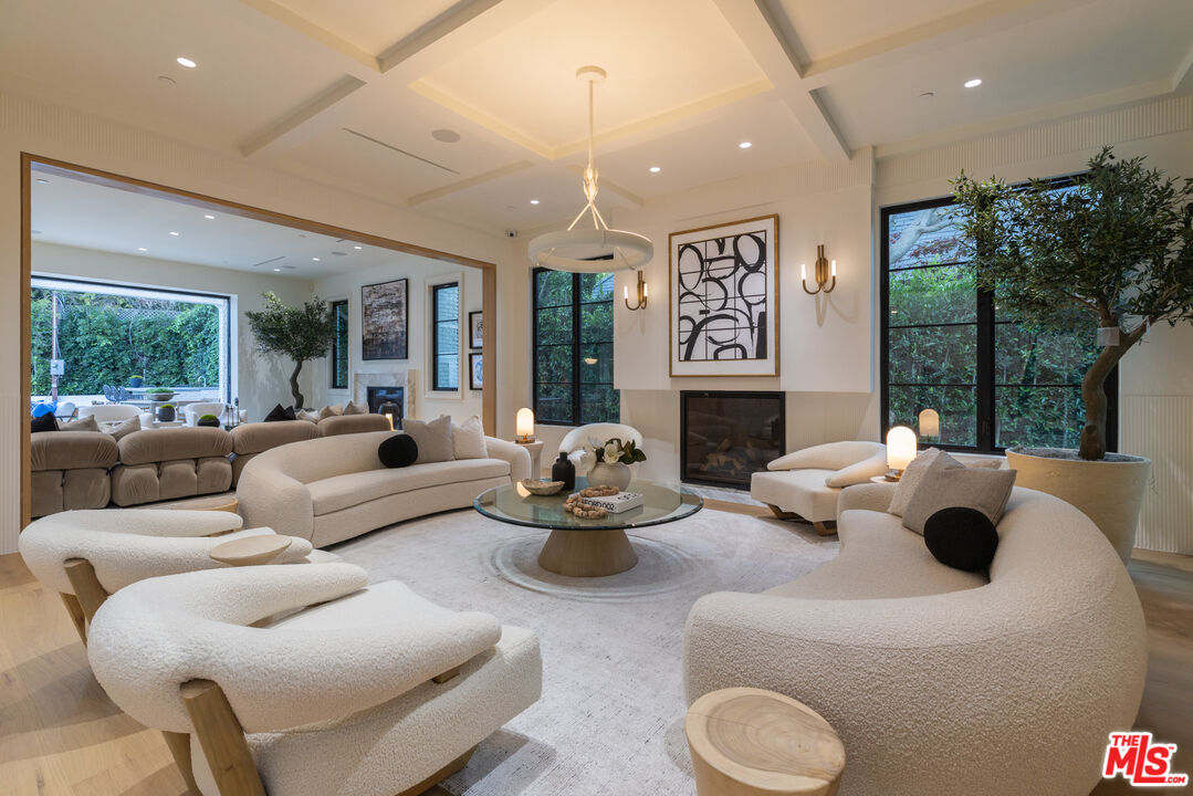 MLS #25578051 image #3