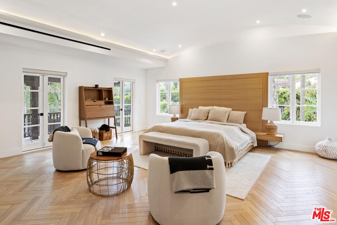 MLS #25578319 image #24