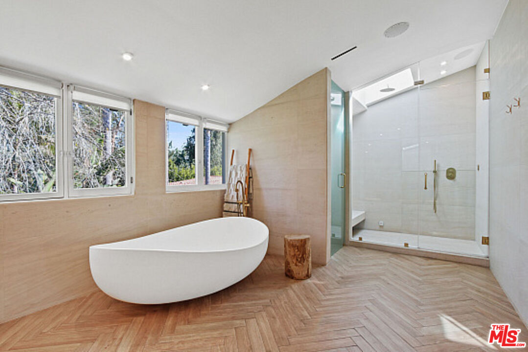 MLS #25578319 image #27