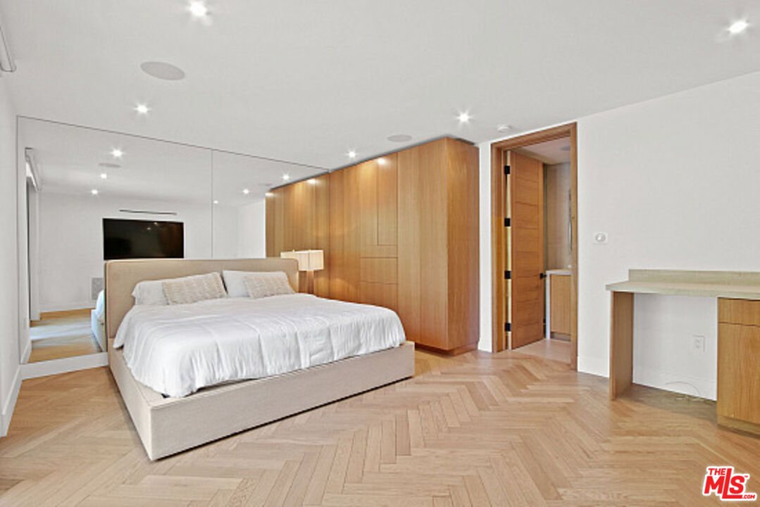 MLS #25578319 image #35