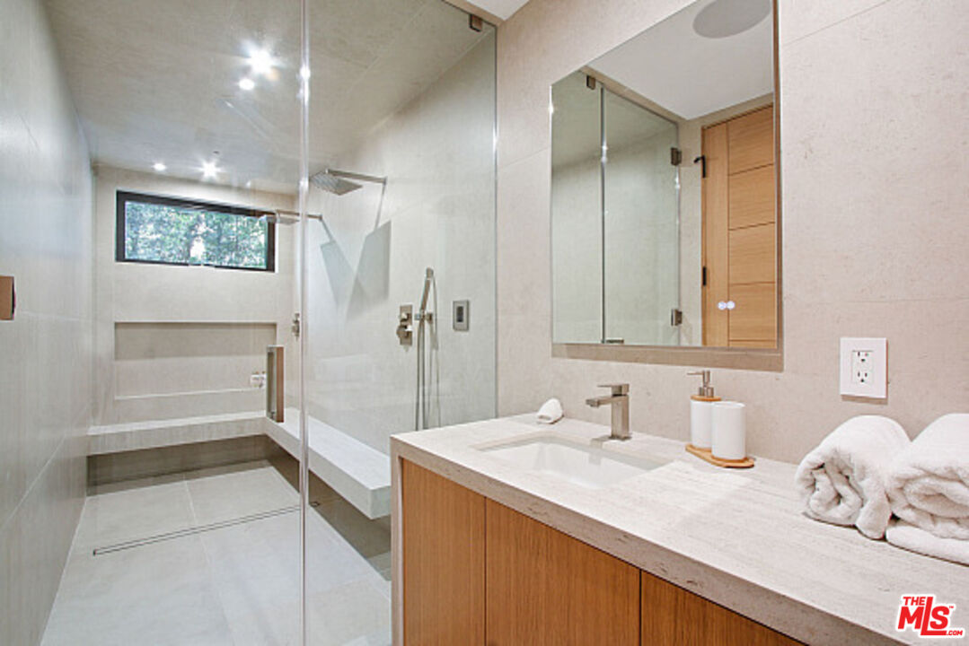 MLS #25578319 image #36