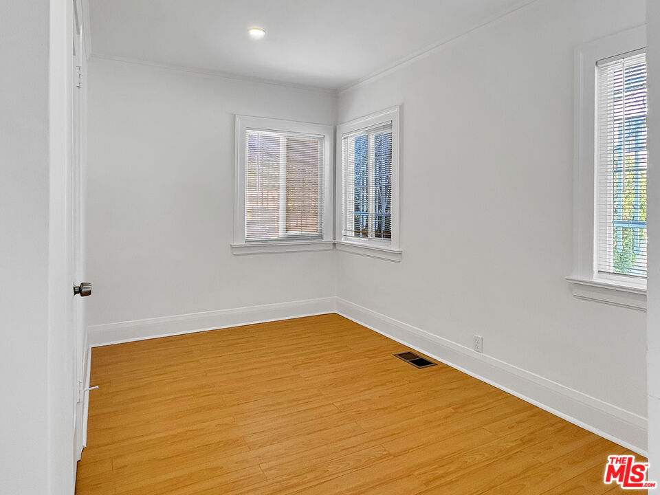 MLS #25578519 image #23