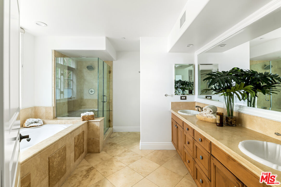 MLS #25579257 image #22