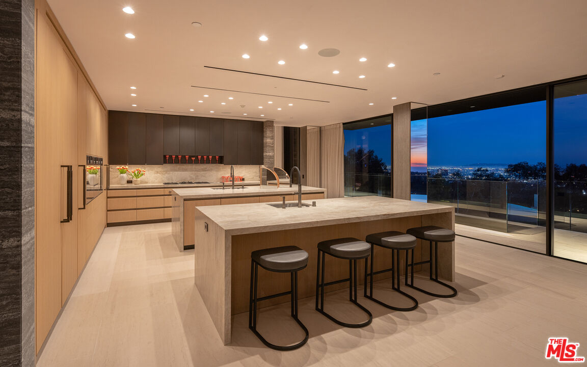 MLS #25580653 image #17