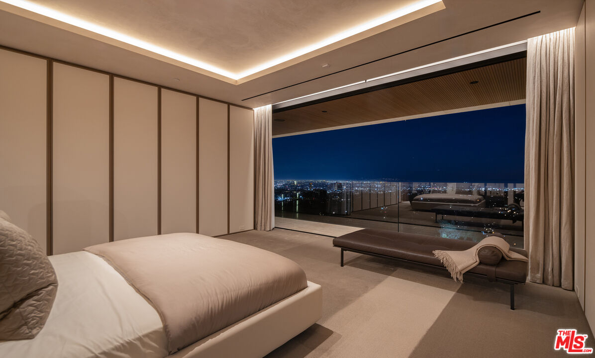 MLS #25580653 image #21