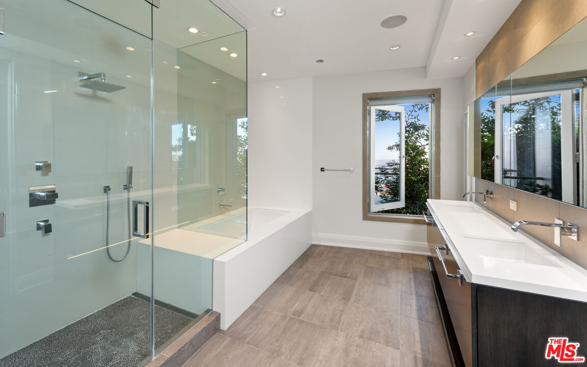 MLS #25581661 image #10