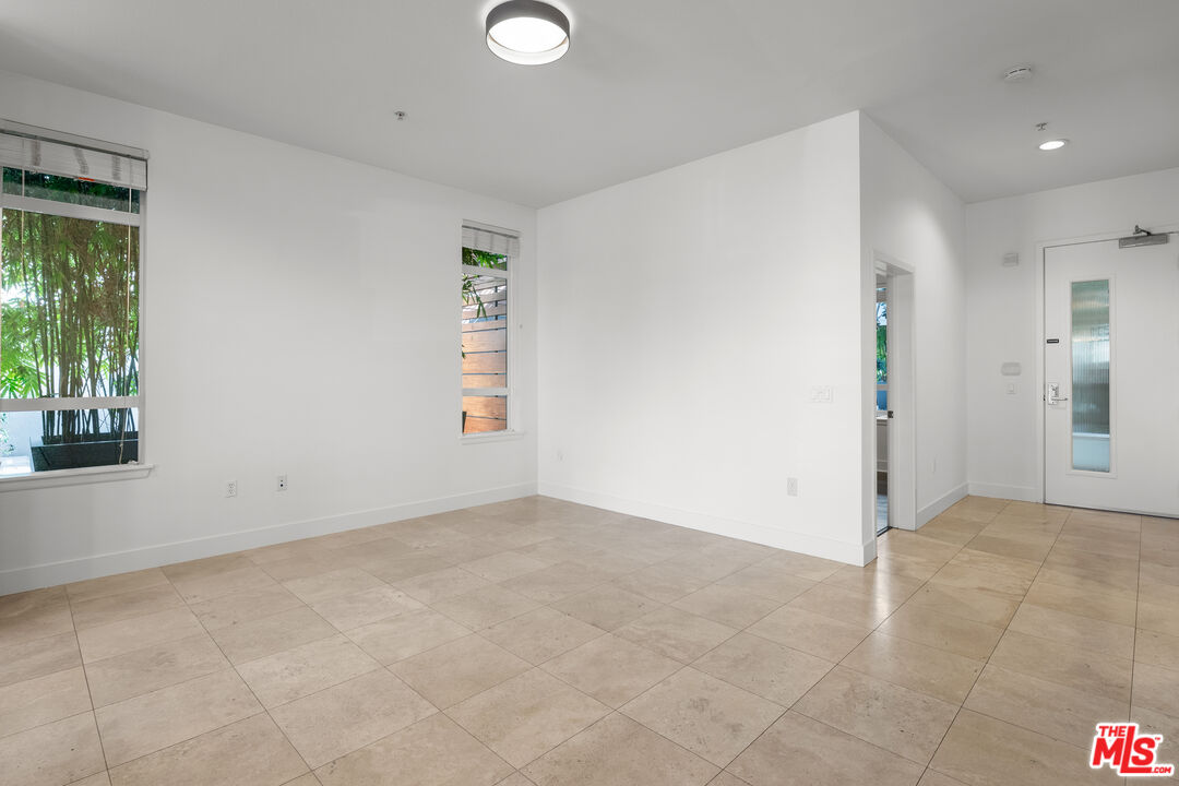 MLS #25581663 image #11