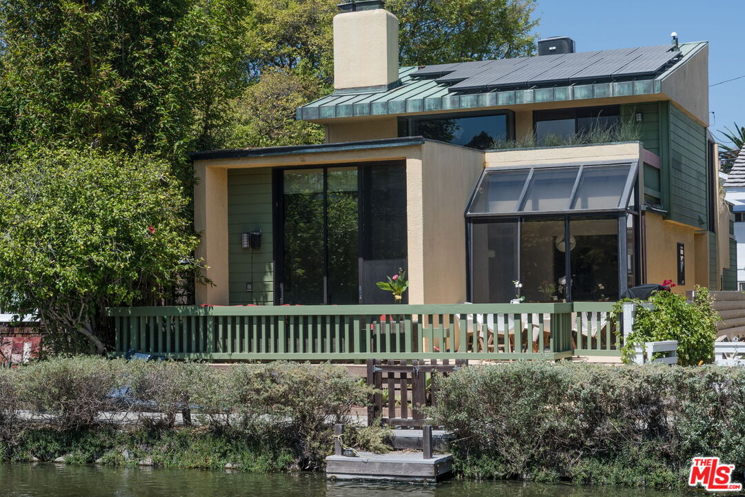 MLS #25582413 image #1