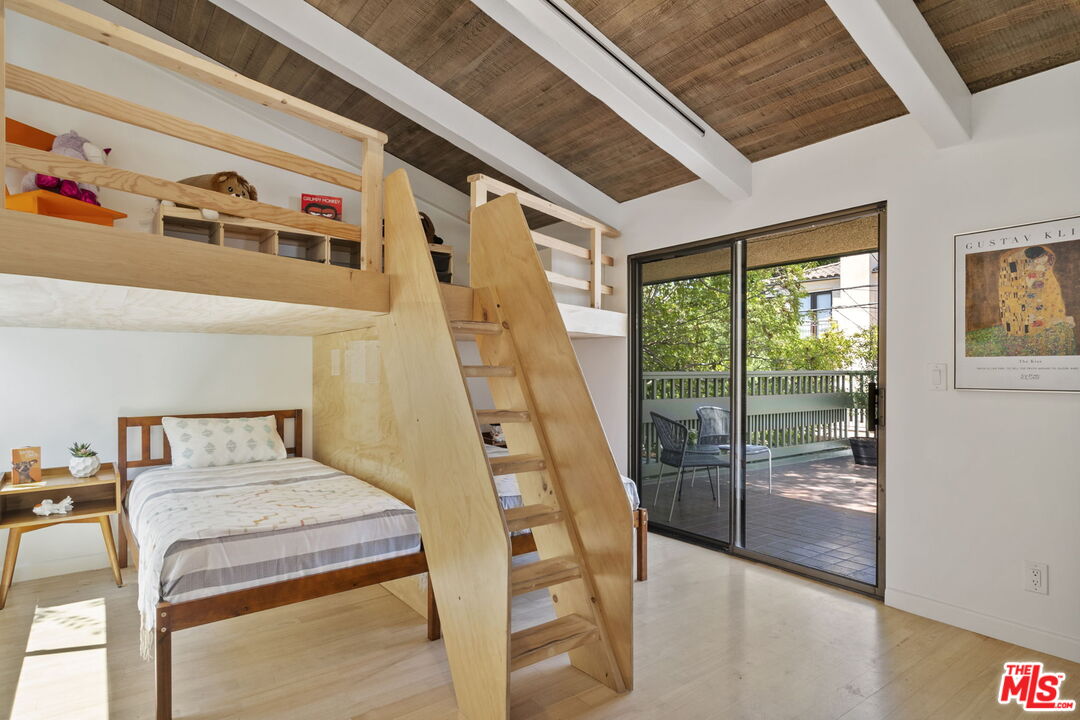 MLS #25582413 image #45