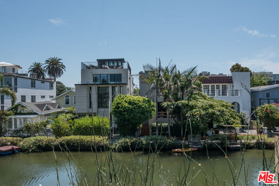 MLS #25582413 image #52