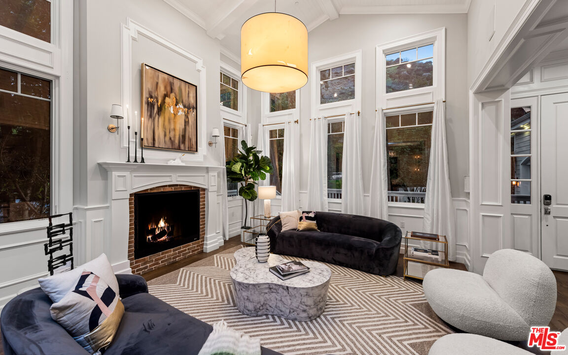 MLS #25582685 image #17