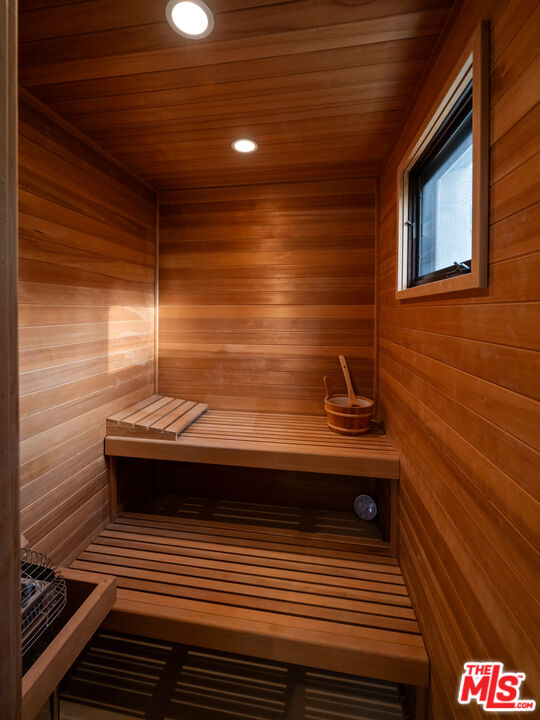 MLS #25583623 image #36