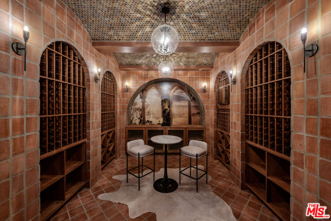 MLS #25583623 image #40