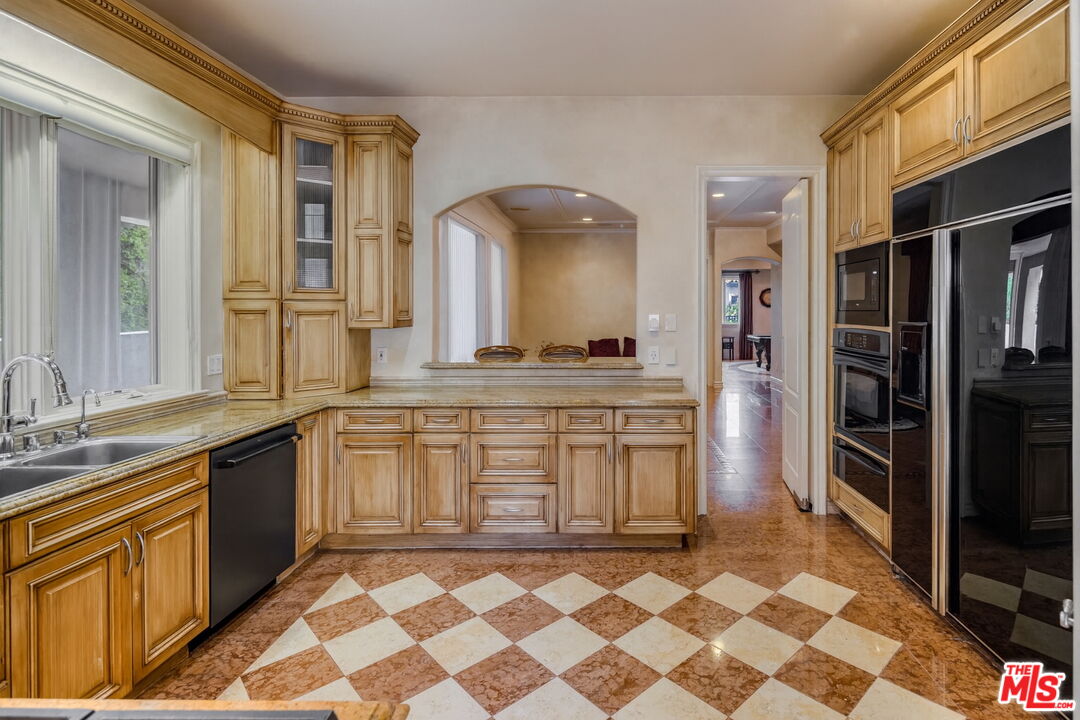 MLS #25583721 image #12