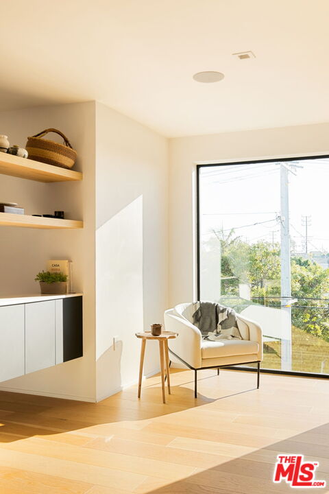 MLS #25584147 image #7