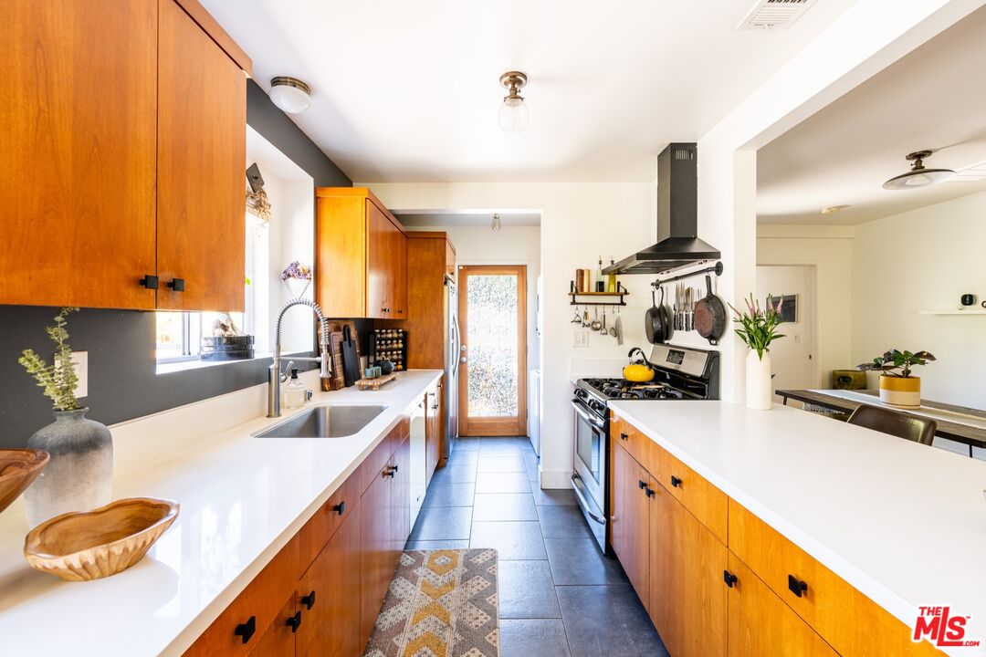 MLS #25585629 image #10