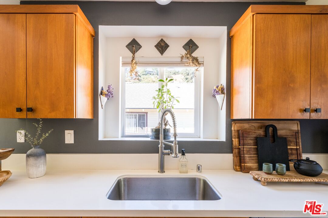 MLS #25585629 image #13