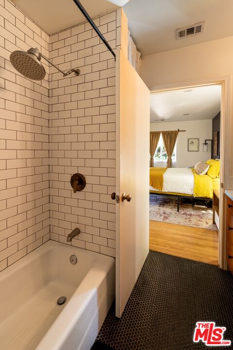 MLS #25585629 image #20