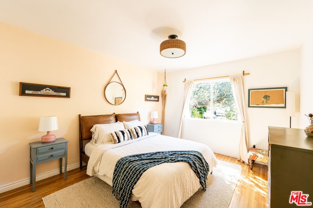 MLS #25585629 image #22