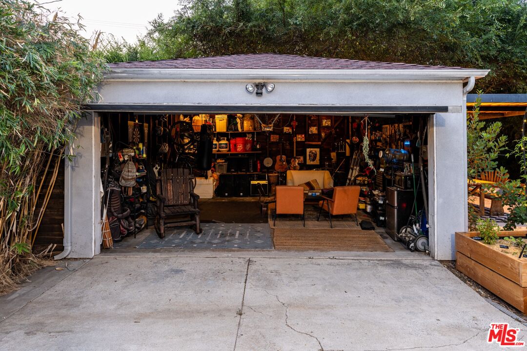 MLS #25585629 image #33