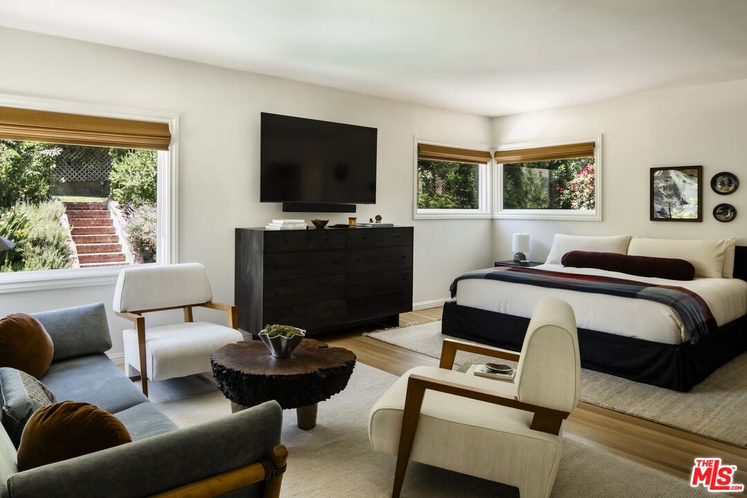 MLS #25585655 image #16