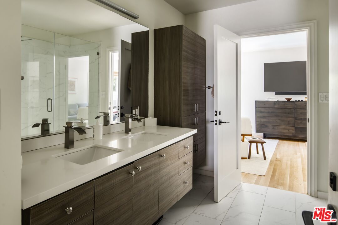 MLS #25585655 image #18