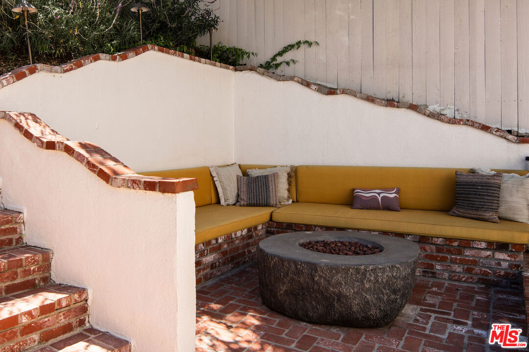 MLS #25585655 image #22