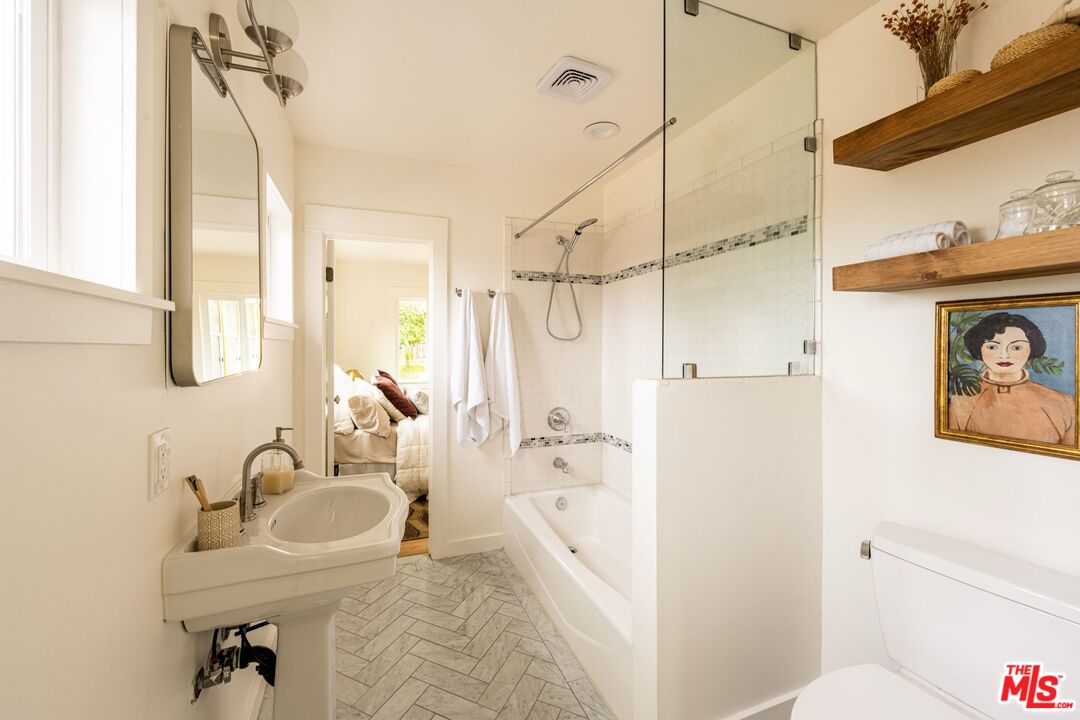 MLS #25585711 image #13