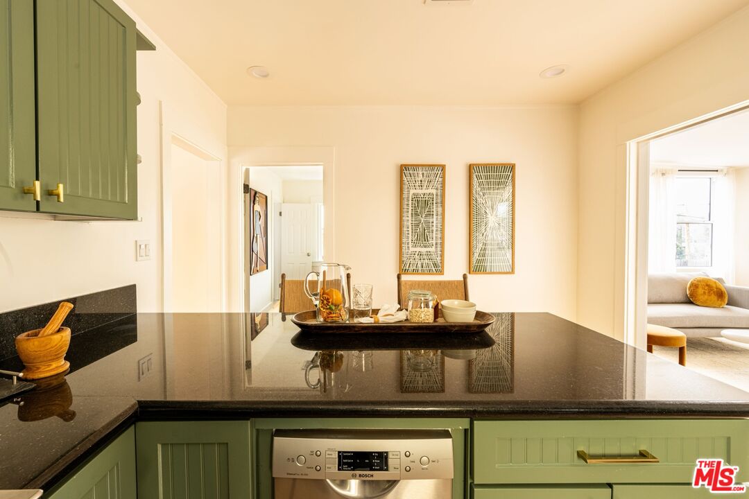 MLS #25585711 image #22