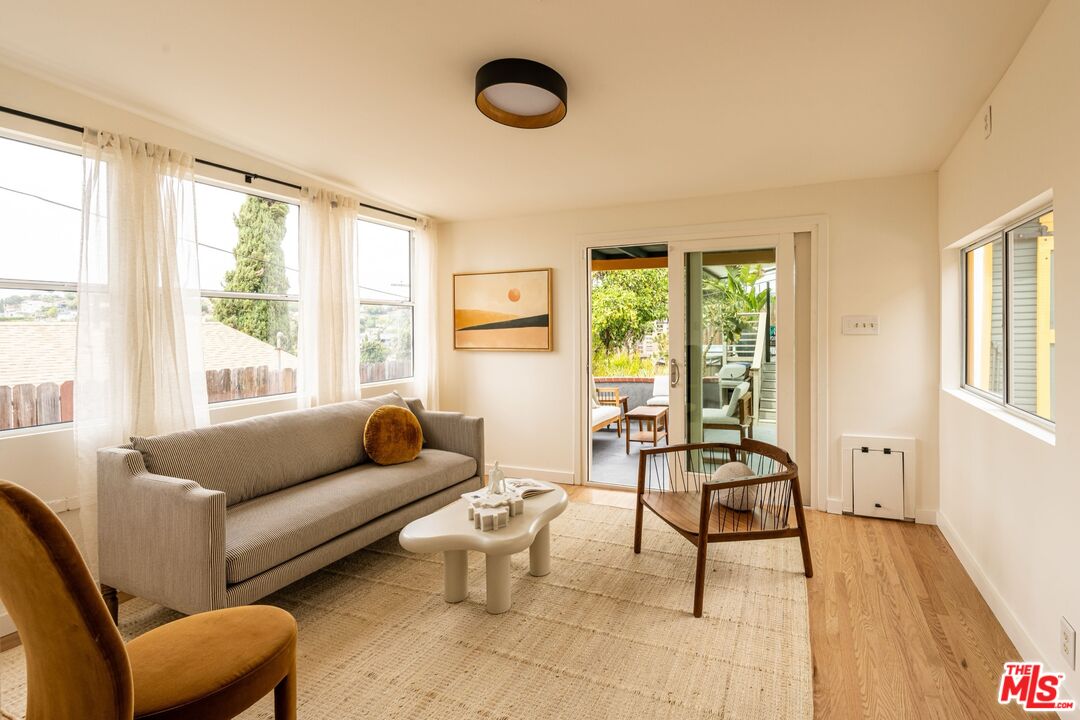 MLS #25585711 image #24