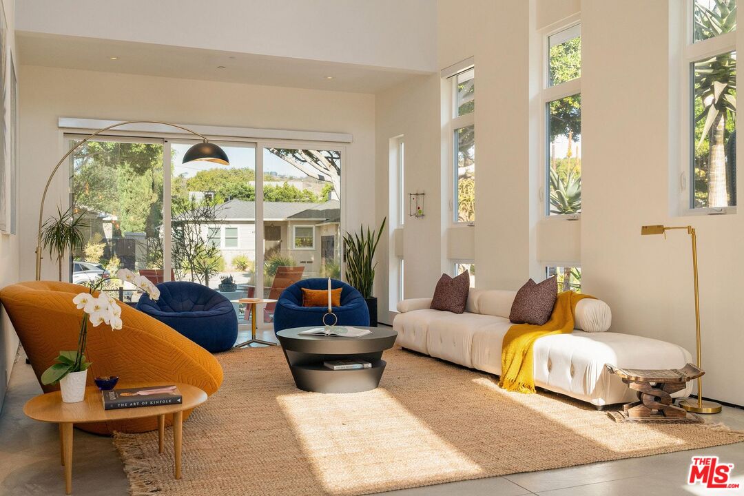 MLS #25585915 image #11