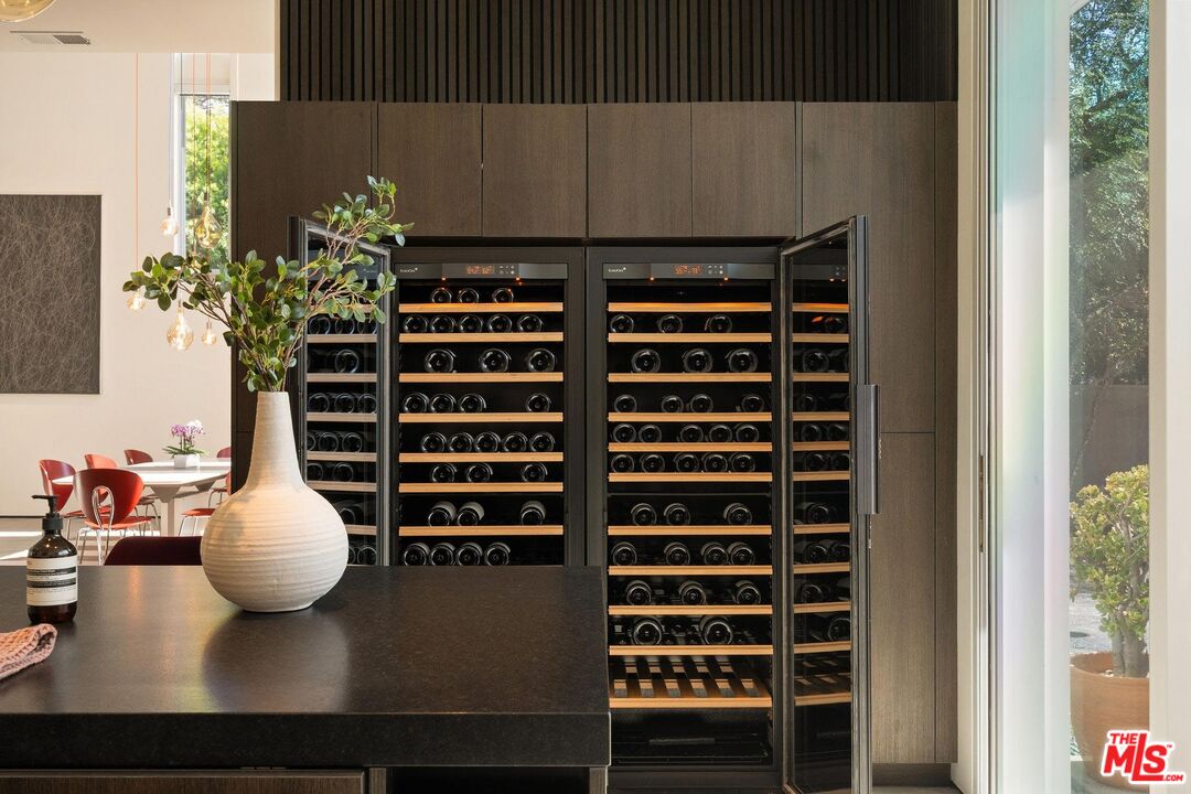 MLS #25585915 image #16