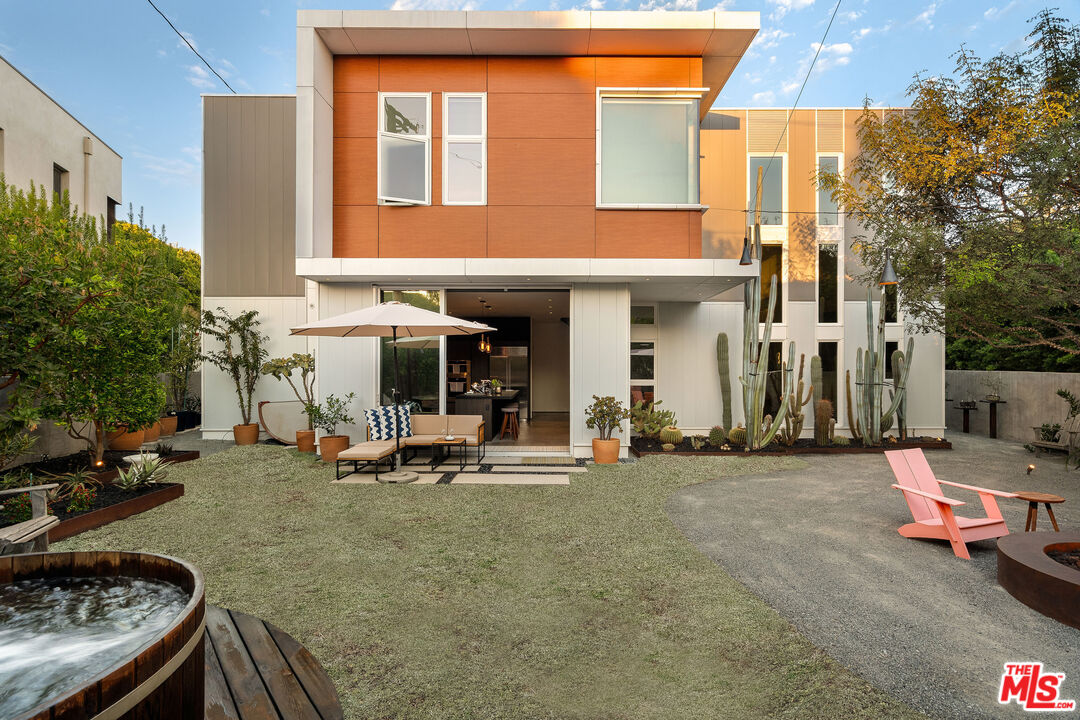 MLS #25585915 image #0