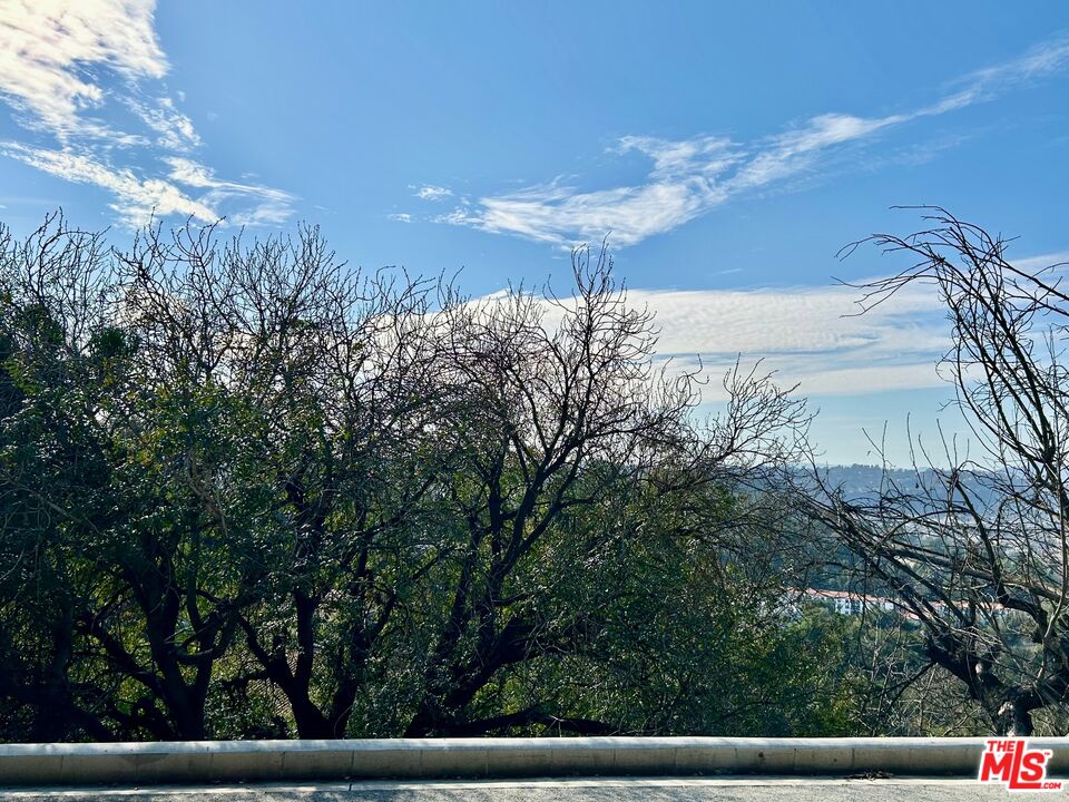 MLS #25586173 image #2