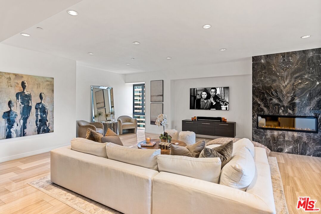 MLS #25586889 image #3