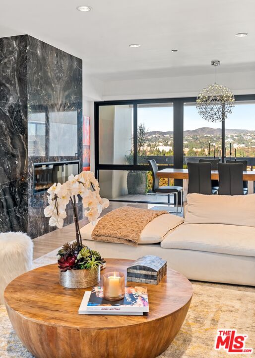 MLS #25586889 image #8