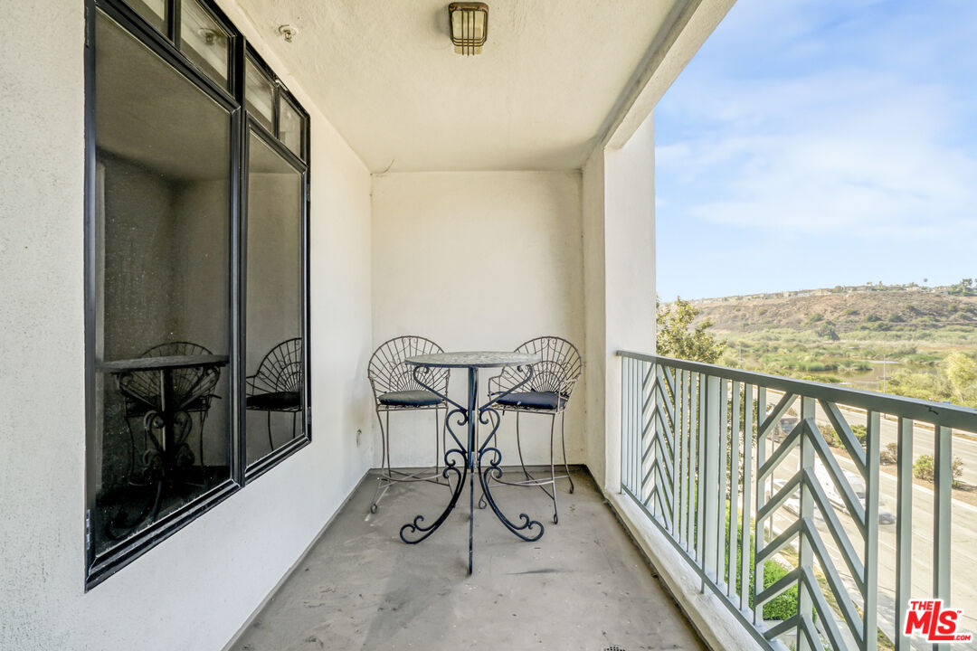 MLS #25587815 image #22