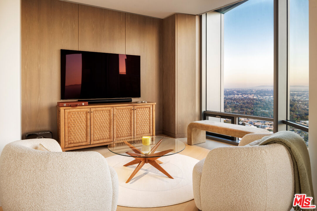 MLS #25587915 image #4