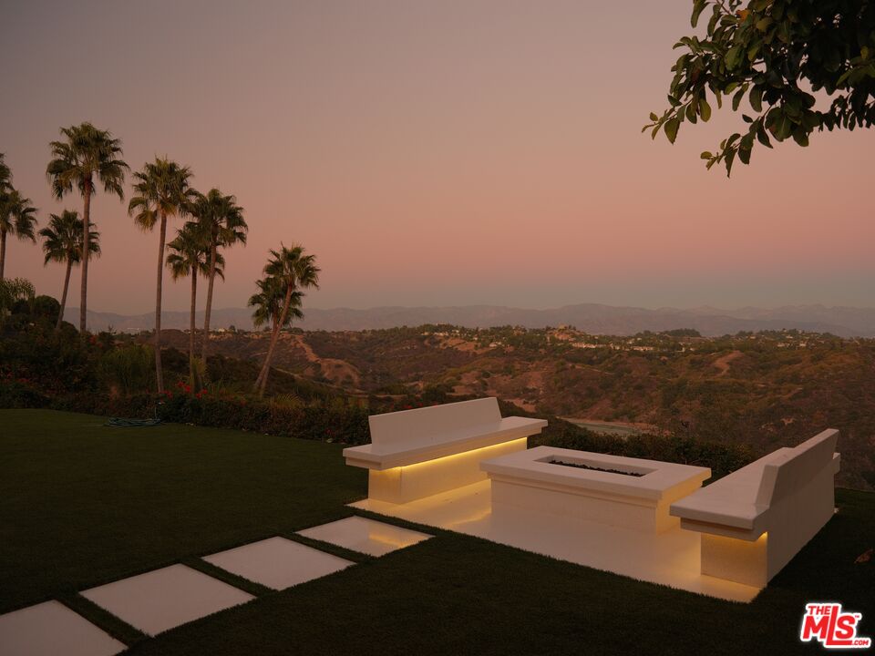 MLS #25588447 image #2