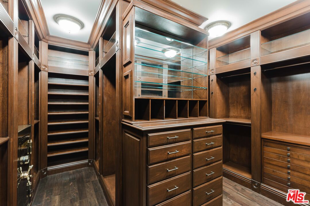 MLS #25588639 image #21