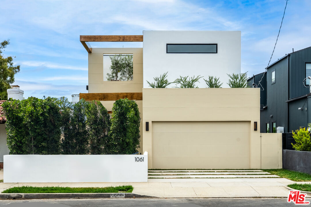 MLS #25589329 image #0