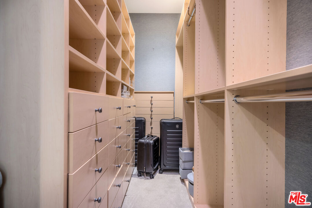 MLS #25589609 image #15