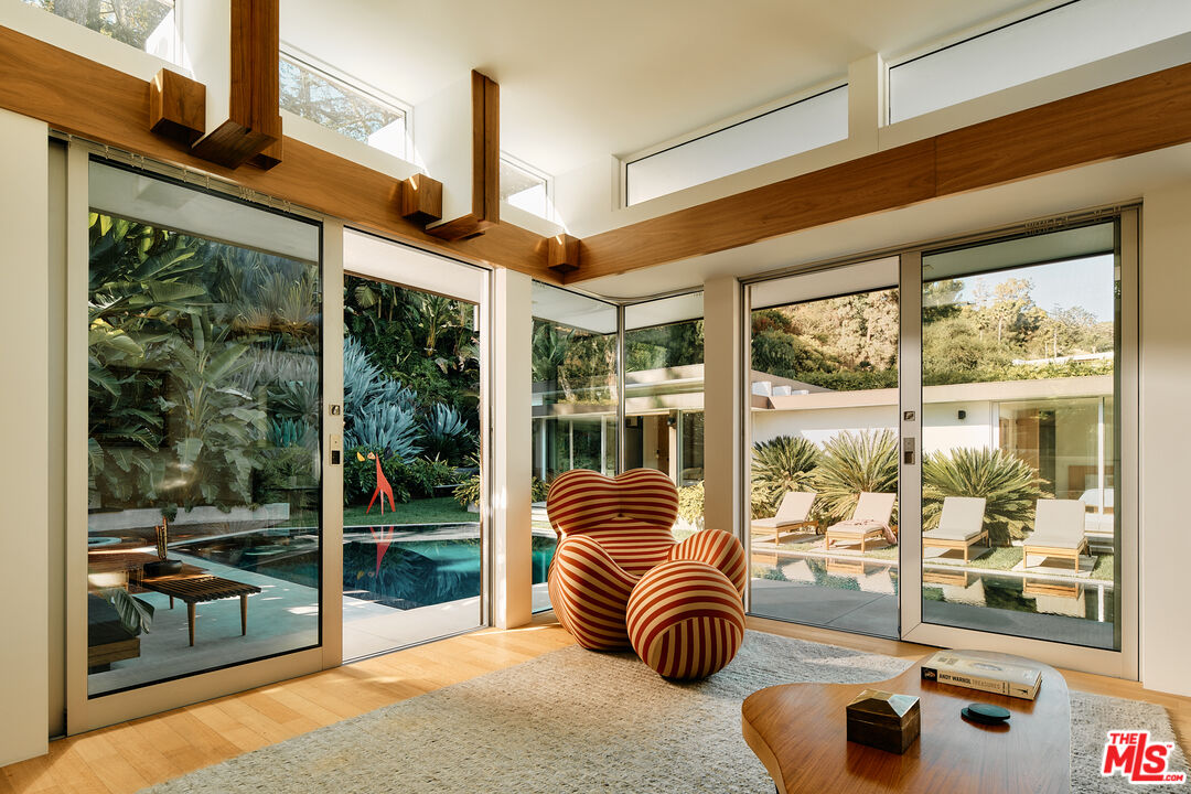 MLS #25589851 image #20