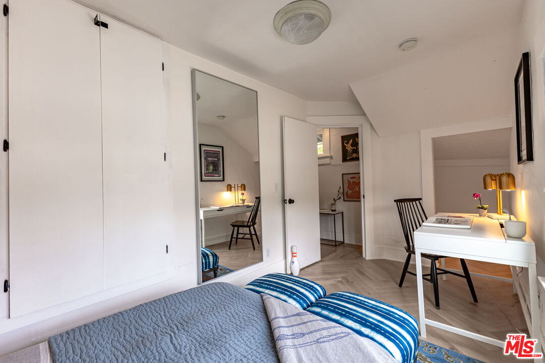 MLS #25590405 image #24