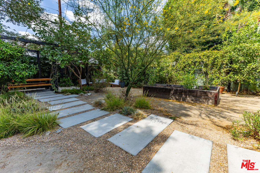 MLS #25590405 image #29