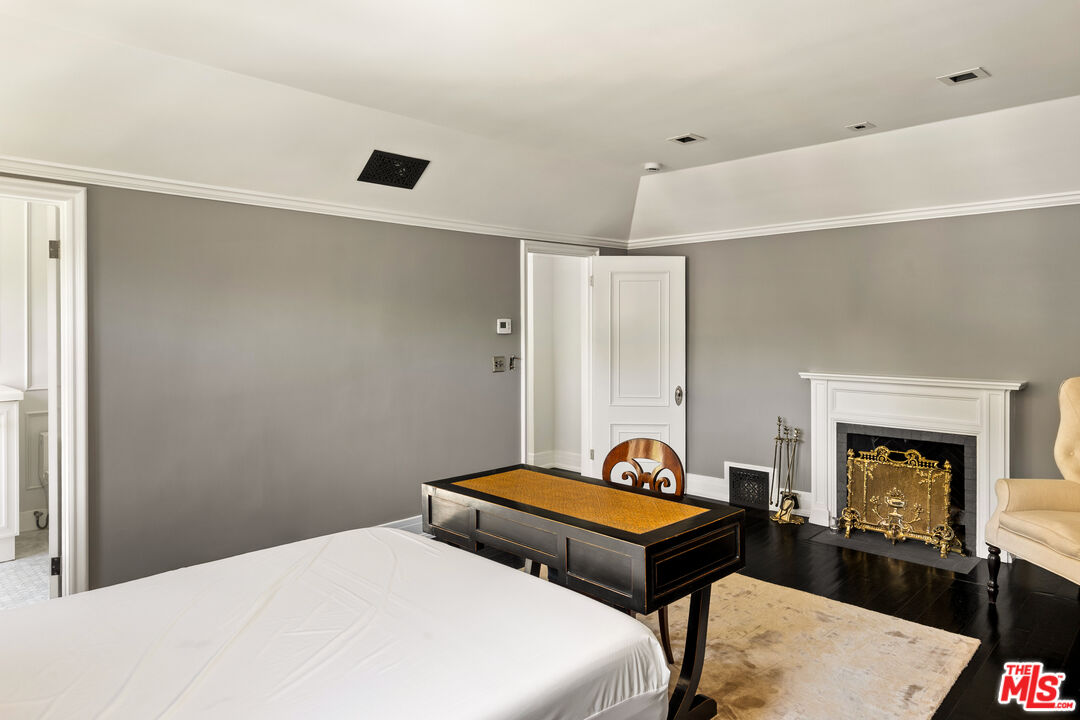 MLS #25591407 image #16